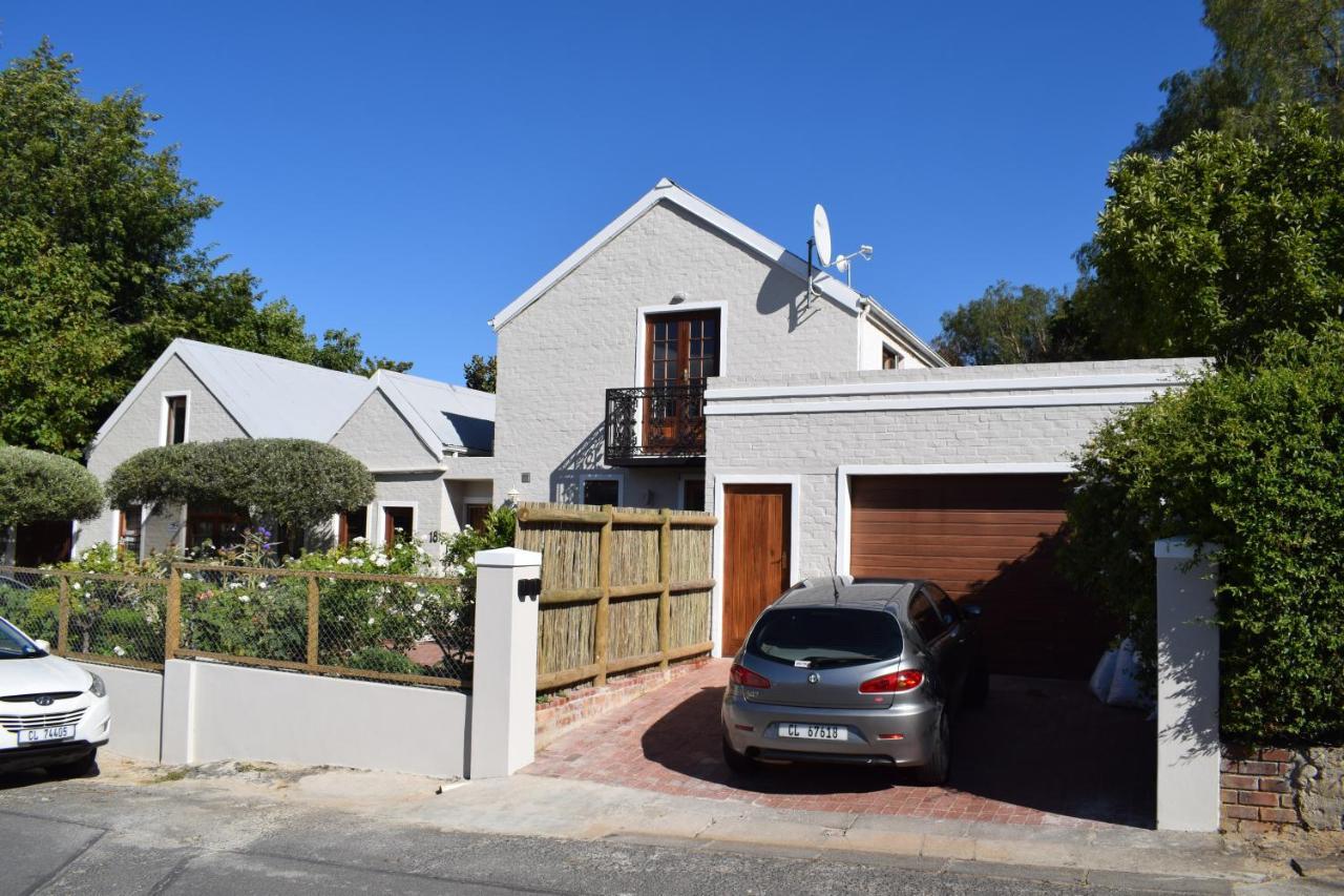 Protea Studio Franschhoek Central エクステリア 写真
